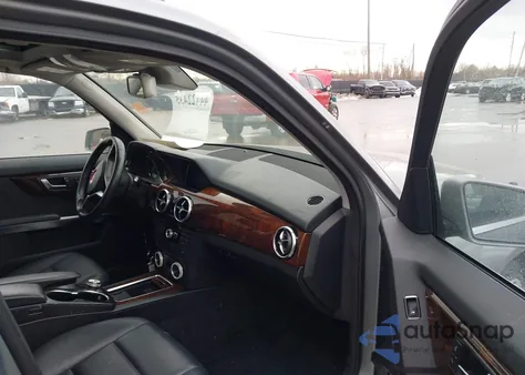 2013 Mercedes-Benz Glk 350 4Matic z USA, uszkodzony, nr VIN WDCGG8JB1DG067349